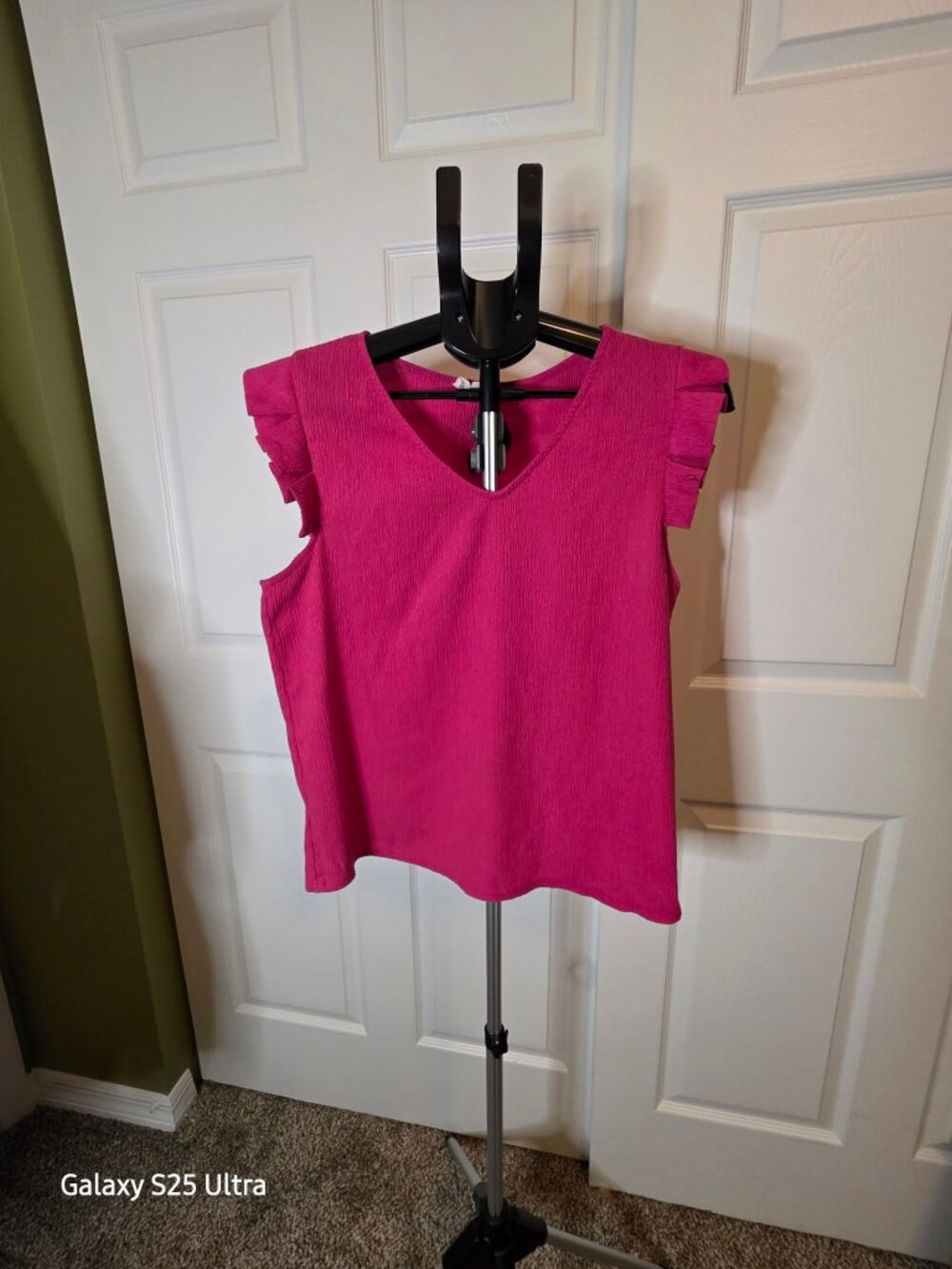 Parallel Skies Hot Pink Ruffle Sleeve V-Neck Top L